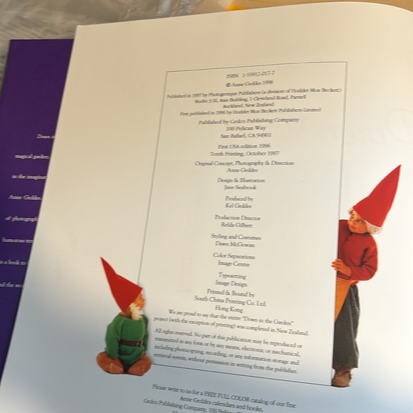 Anne Geddes Down in the Garden Hardcover - Picture 3 of 3